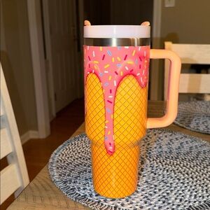 Juggy 40 oz Tumbler with  Handle